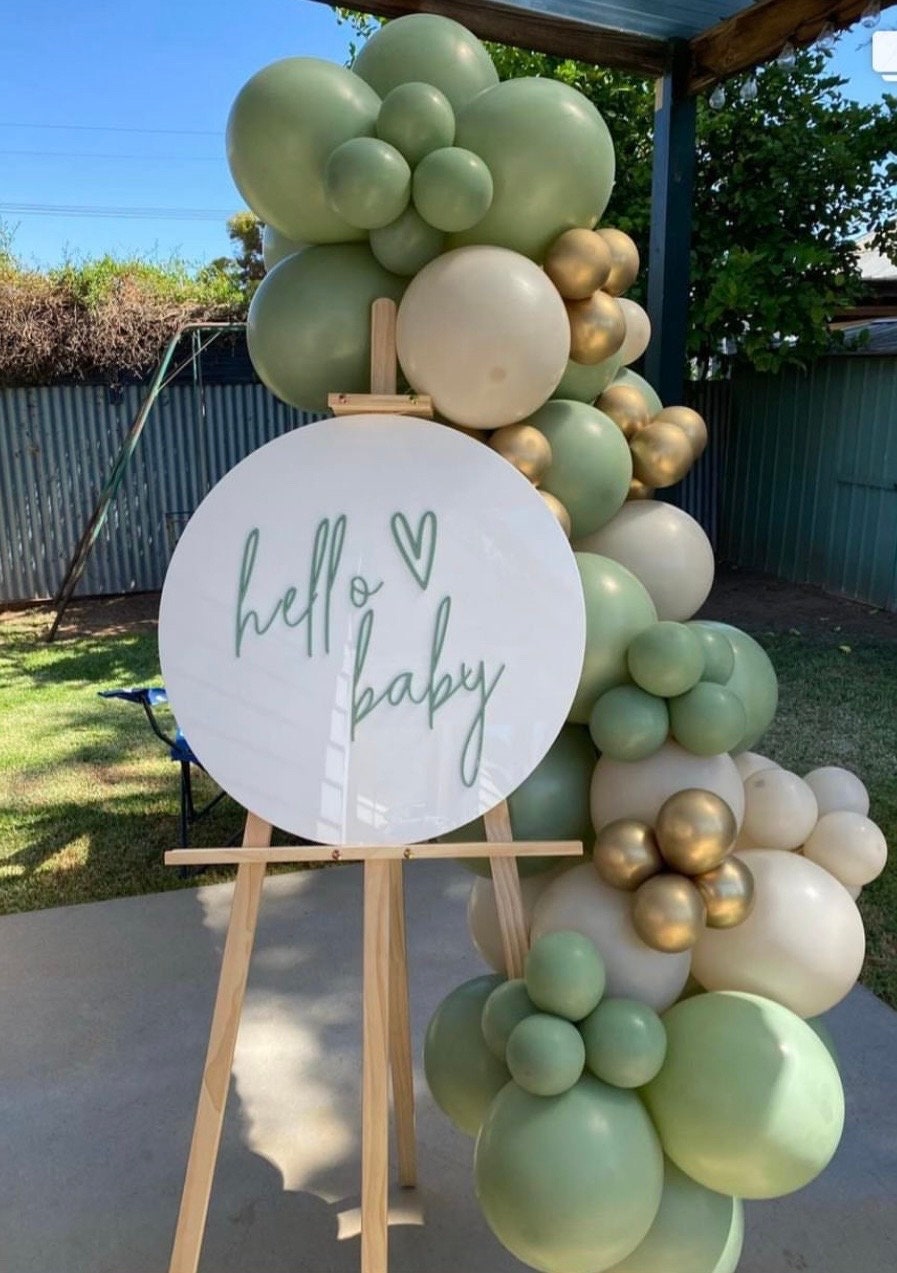 Round Baby shower sign | hello baby sign